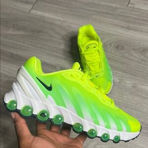 Nike Air Max DN Women Sneakers (7)